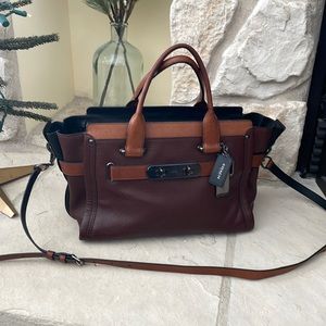 Beautiful Boho-style Coach bag! Style 34420.